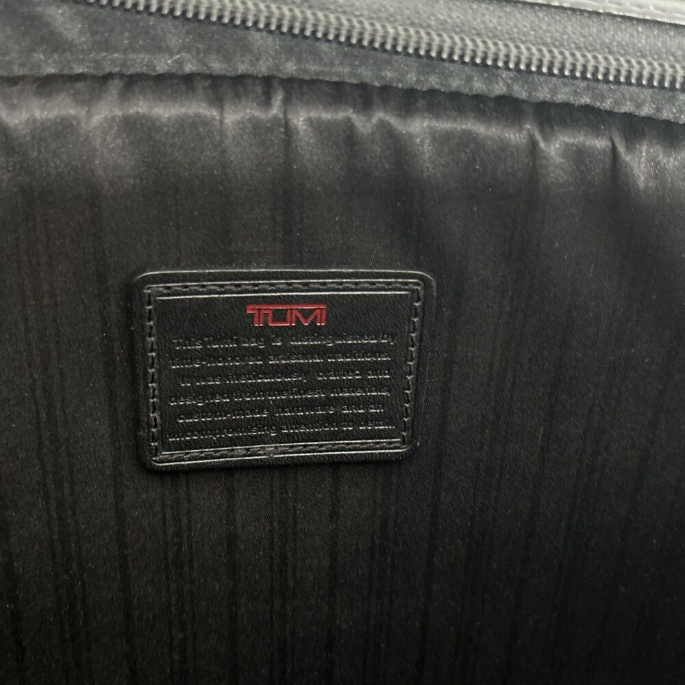 TUMI briefcase leather Large black Carry On Computer Bag 96132DH Organization - Picture 3 of 6